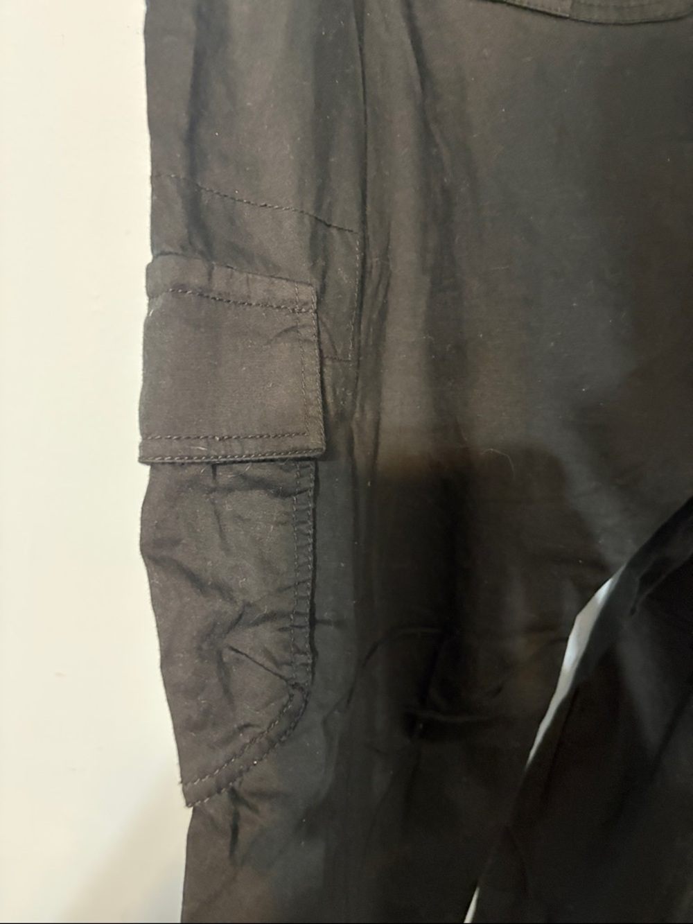 Size 16 Black 100% cotton Cargo Pants with Snap/ Flap Pockets Utility Skater - Picture 6 of 10